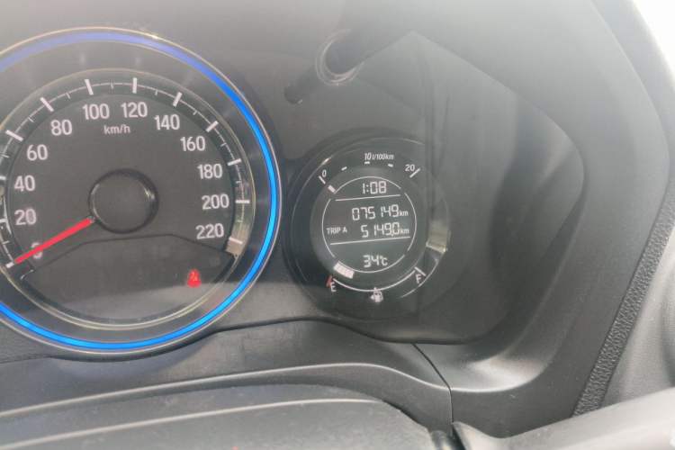 Used Honda XR-V 2017 1.8L EXi CVT Comfort Version Odometer Close Up