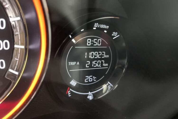 Used Honda XR-V 2017 1.8L EXi CVT Comfort Version Odometer Close Up