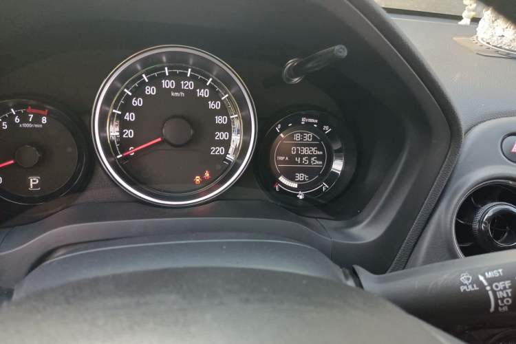 Used Honda XR-V 2017 1.5L LXi CVT Classic Edition Odometer Close Up
