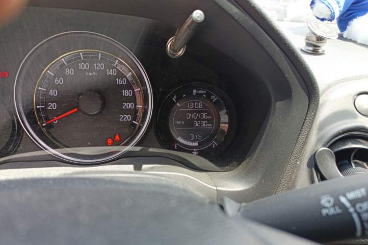 Used Honda XR-V 2017 1.8L EXi CVT Comfort Version Odometer Close Up