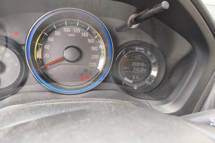 Used Honda XR-V 2017 1.8L EXi CVT Comfort Version Odometer Close Up