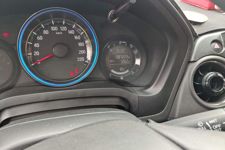 Used Honda XR-V 2017 1.8L EXi CVT Comfort Version Odometer Close Up