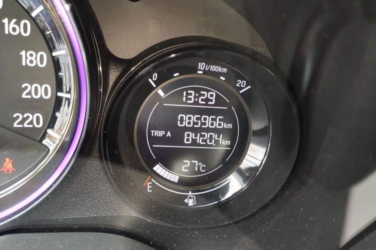 Used Honda XR-V 2017 1.8L EXi CVT Comfort Version Odometer Close Up