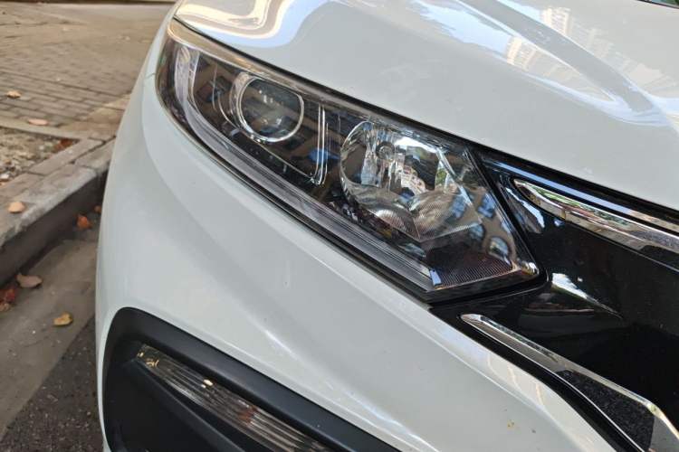 Used Honda XR-V 2017 1.8L EXi CVT Comfort Version Right Front Headlight