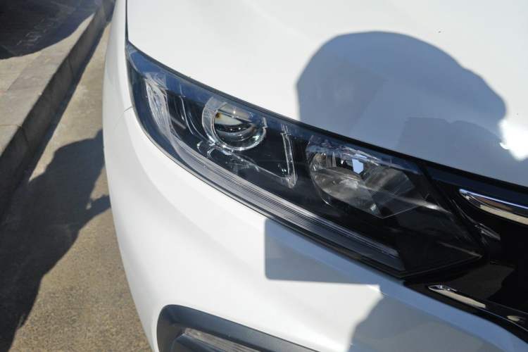Used Honda XR-V 2017 1.8L EXi CVT Comfort Version Right Front Headlight