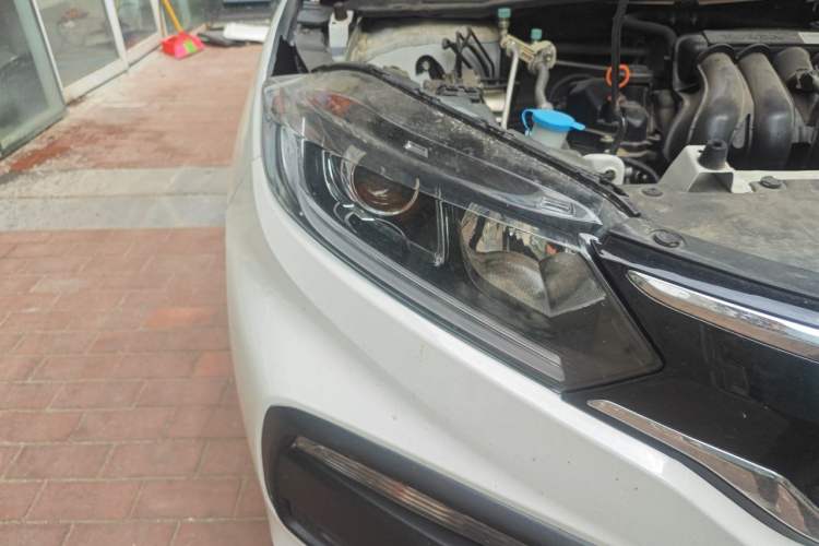 Used Honda XR-V 2017 1.5L LXi CVT Classic Edition Right Front Headlight