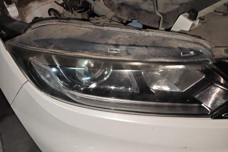 Used Honda XR-V 2017 1.8L EXi CVT Comfort Version Right Front Headlight