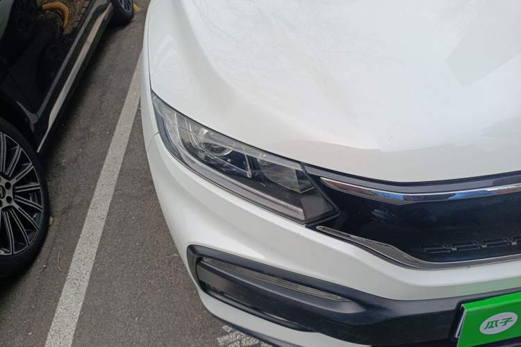 Used Honda XR-V 2017 1.8L EXi Manual Comfort Edition Right Front Headlight