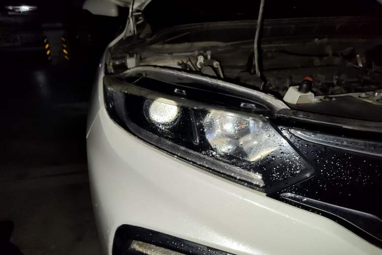 Used Honda XR-V 2017 1.8L EXi CVT Comfort Version Right Front Headlight