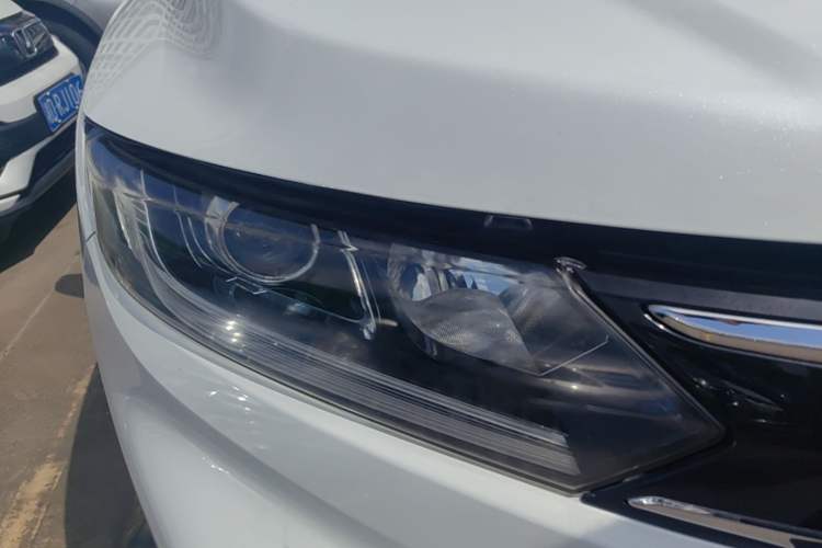 Used Honda XR-V 2017 1.8L EXi CVT Comfort Version Right Front Headlight