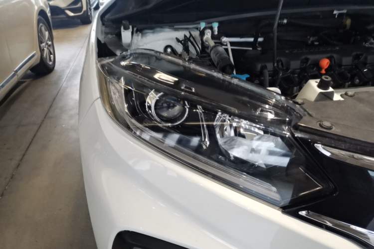 Used Honda XR-V 2017 1.8L EXi CVT Comfort Version Right Front Headlight