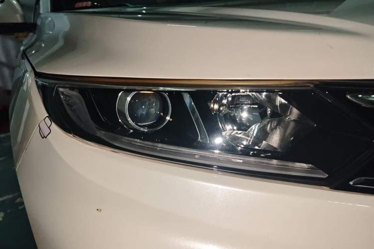 Used Honda XR-V 2017 1.8L EXi CVT Comfort Version Right Front Headlight