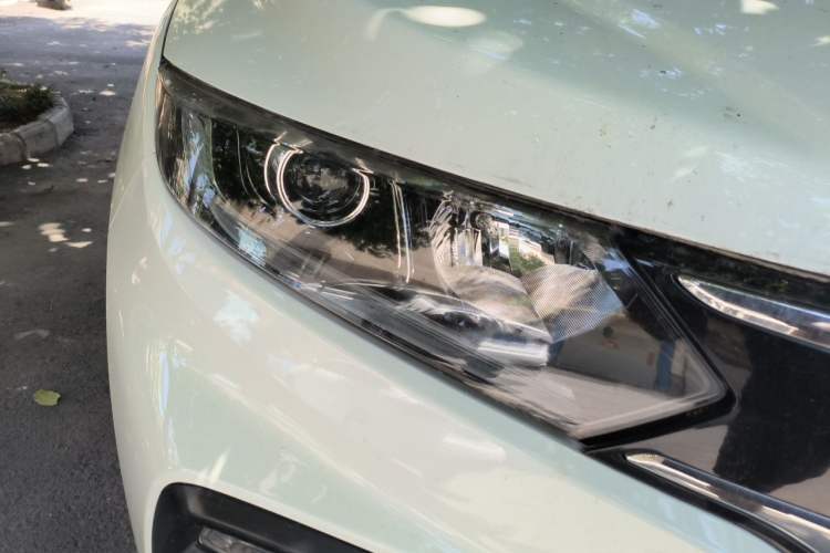 Used Honda XR-V 2017 1.8L EXi CVT Comfort Version Right Front Headlight