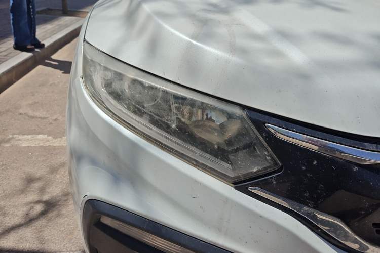 Used Honda XR-V 2017 1.8L EXi CVT Comfort Version Right Front Headlight