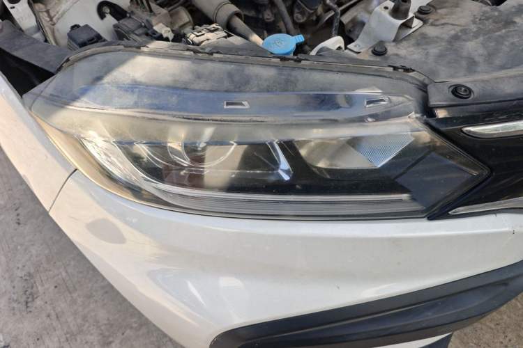 Used Honda XR-V 2017 1.8L EXi CVT Comfort Version Right Front Headlight