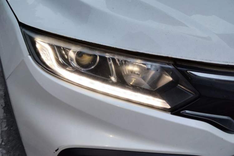 Used Honda XR-V 2017 1.8L EXi CVT Comfort Version Right Front Headlight