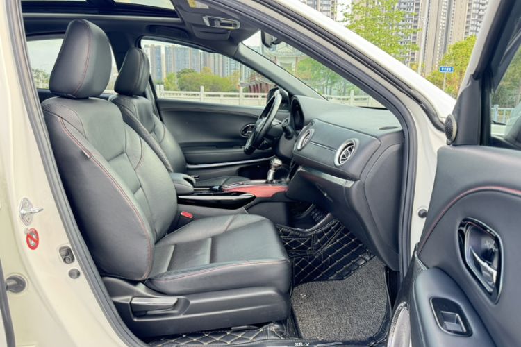 Used Honda XR-V 2017 1.8L VTi CVT Luxury Edition Right Front Seat