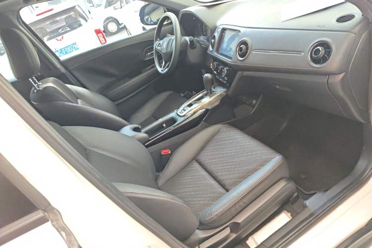 Used Honda XR-V 2017 1.8L EXi CVT Comfort Version Right Front Seat