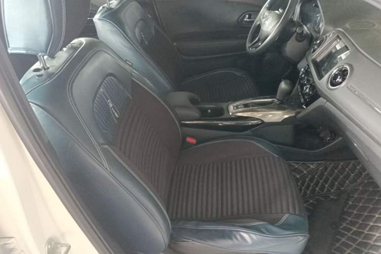 Used Honda XR-V 2017 1.8L EXi CVT Comfort Version Right Front Seat