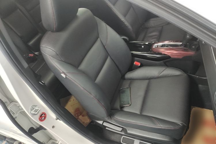 Used Honda XR-V 2017 1.8L VTi CVT Luxury Edition Right Front Seat