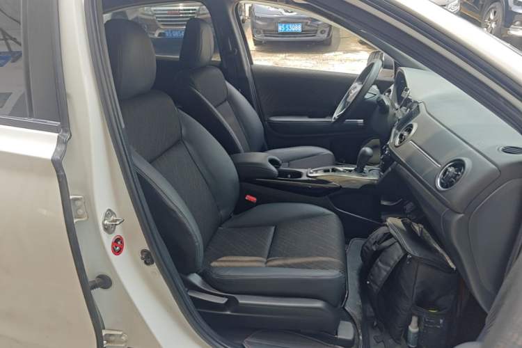 Used Honda XR-V 2017 1.8L EXi CVT Comfort Version Right Front Seat