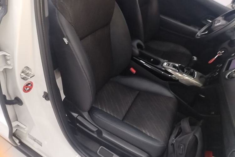 Used Honda XR-V 2017 1.5L LXi Manual Classic Edition Right Front Seat