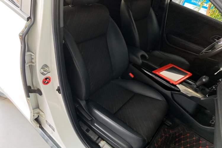 Used Honda XR-V 2017 1.5L LXi CVT Classic Edition Right Front Seat
