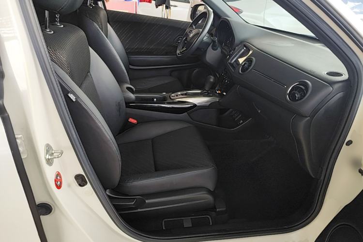 Used Honda XR-V 2017 1.8L EXi CVT Comfort Version Right Front Seat