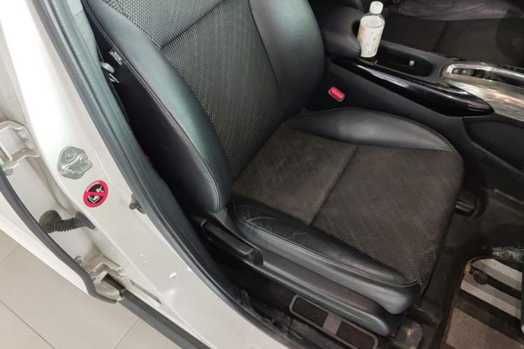 Used Honda XR-V 2017 1.8L EXi CVT Comfort Version Right Front Seat