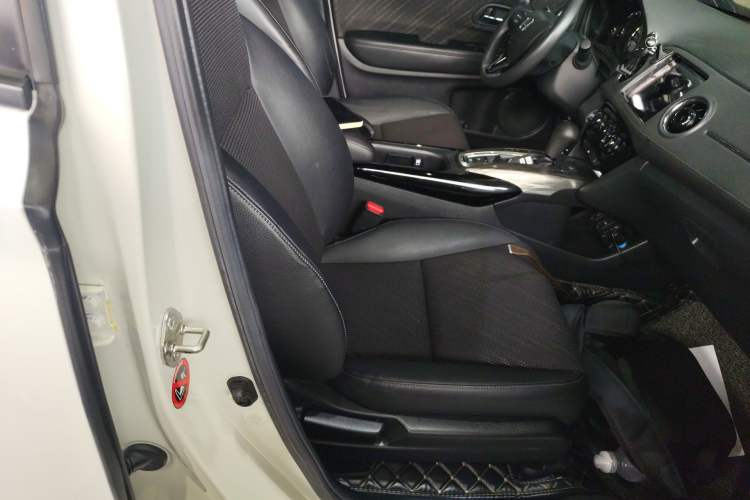 Used Honda XR-V 2017 1.8L EXi CVT Comfort Version Right Front Seat