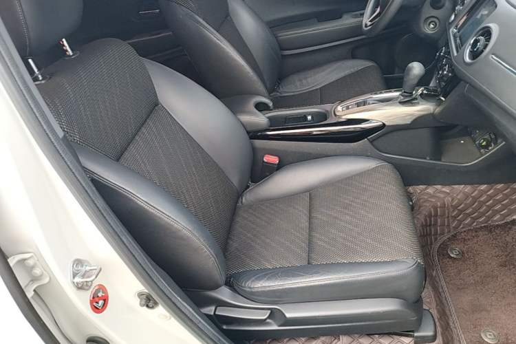 Used Honda XR-V 2017 1.5L LXi CVT Classic Edition Right Front Seat