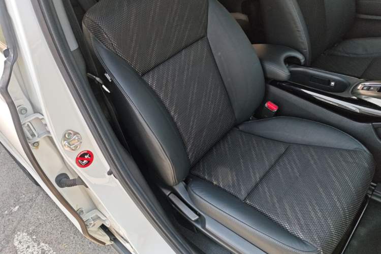 Used Honda XR-V 2017 1.8L EXi CVT Comfort Version Right Front Seat