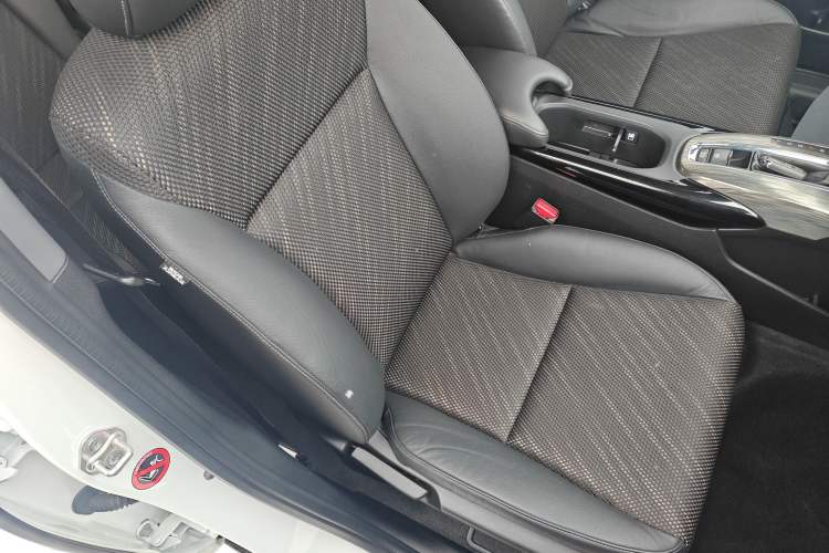 Used Honda XR-V 2017 1.8L EXi CVT Comfort Version Right Front Seat