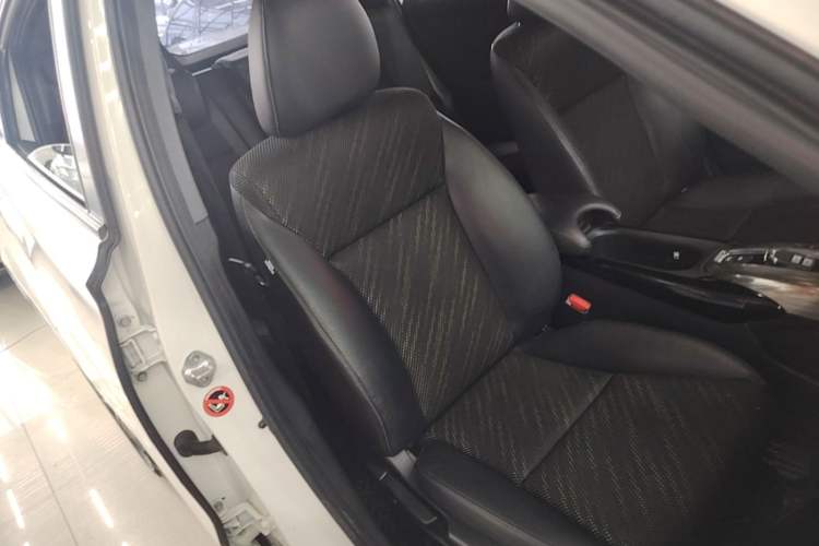 Used Honda XR-V 2017 1.8L EXi CVT Comfort Version Right Front Seat