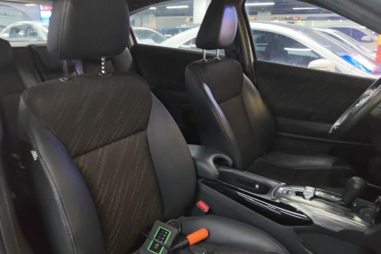 Used Honda XR-V 2017 1.8L EXi CVT Comfort Version Right Front Seat