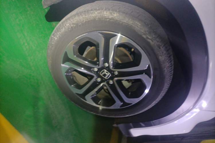 Used Honda XR-V 2017 1.8L VTi CVT Luxury Edition Right Front Wheel Hub