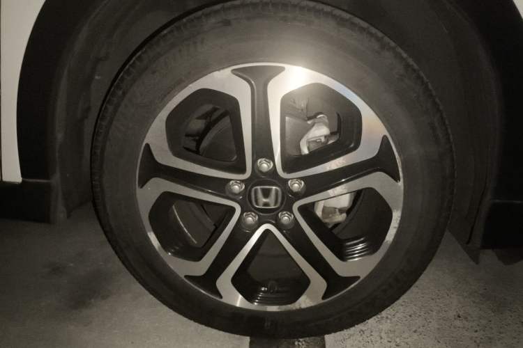 Used Honda XR-V 2017 1.8L EXi CVT Comfort Version Right Front Wheel Hub