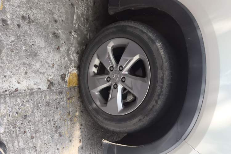 Used Honda XR-V 2017 1.5L LXi CVT Classic Edition Right Front Wheel Hub
