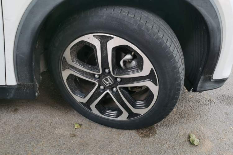 Used Honda XR-V 2017 1.8L EXi CVT Comfort Version Right Front Wheel Hub