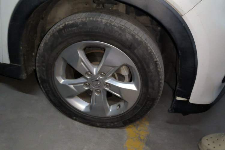 Used Honda XR-V 2017 1.5L LXi CVT Classic Edition Right Front Wheel Hub