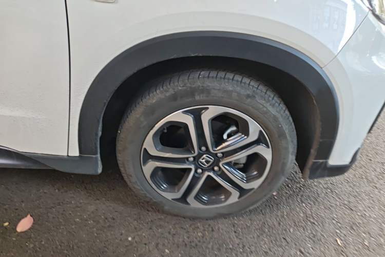 Used Honda XR-V 2017 1.8L EXi CVT Comfort Version Right Front Wheel Hub