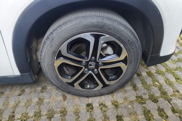Used Honda XR-V 2017 1.8L EXi CVT Comfort Version Right Front Wheel Hub