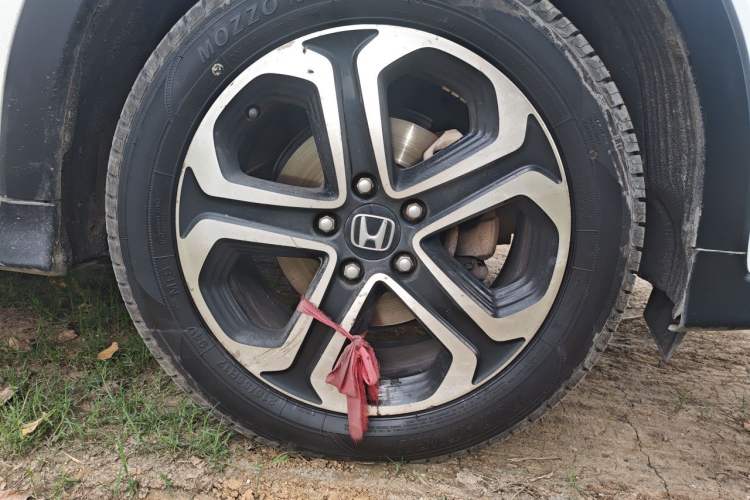 Used Honda XR-V 2017 1.8L VTi CVT Luxury Edition Right Front Wheel Hub