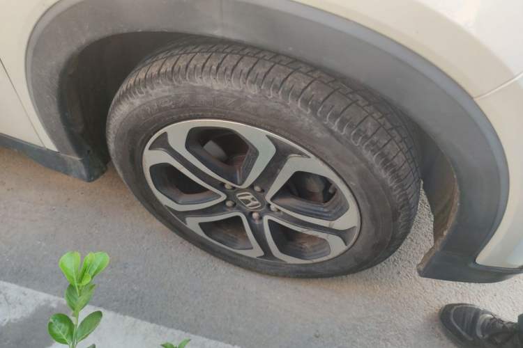 Used Honda XR-V 2017 1.8L EXi CVT Comfort Version Right Front Wheel Hub