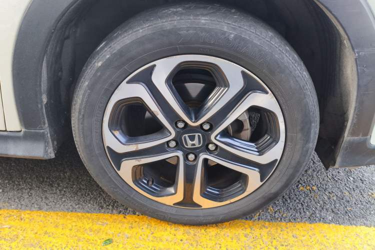 Used Honda XR-V 2017 1.8L EXi CVT Comfort Version Right Front Wheel Hub