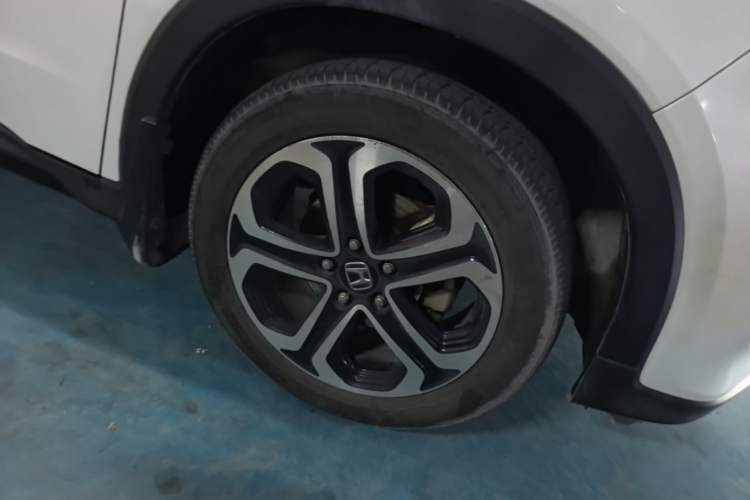 Used Honda XR-V 2017 1.8L EXi CVT Comfort Version Right Front Wheel Hub