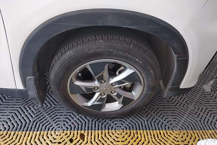Used Honda XR-V 2017 1.5L LXi CVT Classic Edition Right Front Wheel Hub