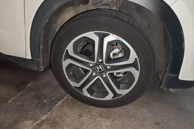 Used Honda XR-V 2017 1.8L EXi CVT Comfort Version Right Front Wheel Hub
