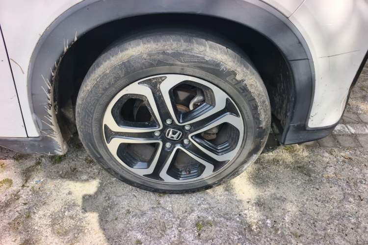 Used Honda XR-V 2017 1.8L VTi CVT Luxury Edition Right Front Wheel Hub