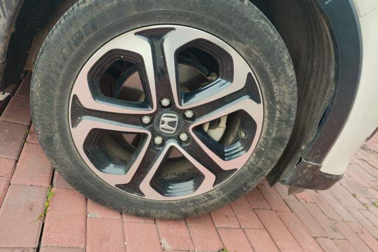 Used Honda XR-V 2017 1.8L EXi CVT Comfort Version Right Front Wheel Hub
